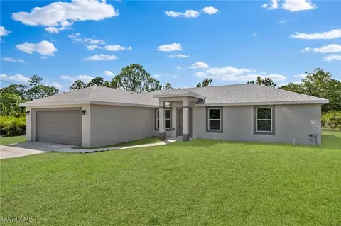 3103 73rd St W, Lehigh Acres, FL 33971