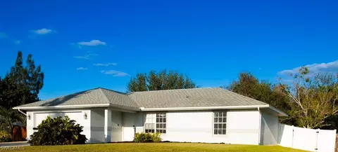 18561 Sunflower Rd, Fort Myers, FL 33967
