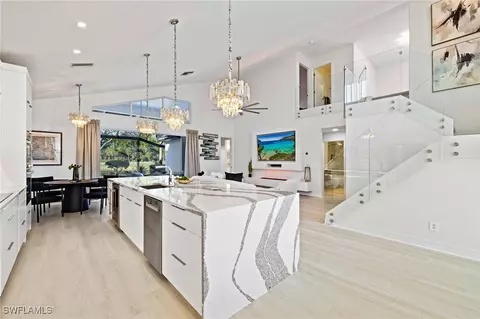 9991 Isola Way, Miromar Lakes, FL 33913