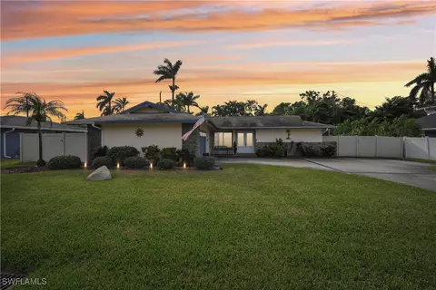 1308 Walden Dr, Fort Myers, FL 33901