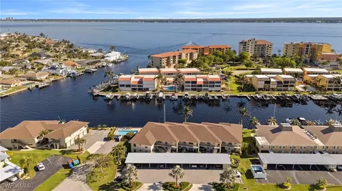 4005 SE 19th Pl #3, Cape Coral, FL 33904
