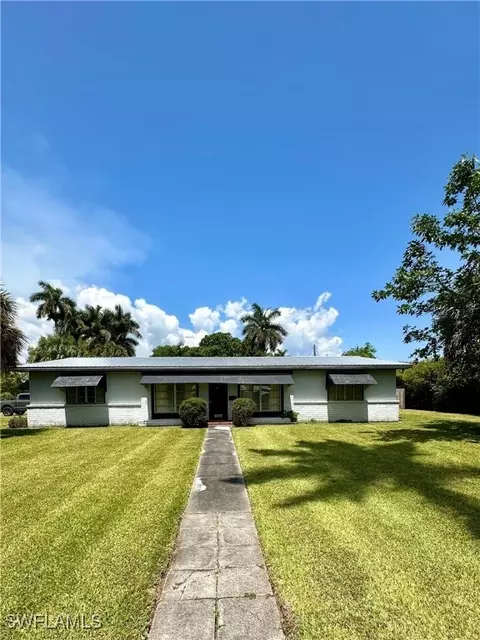 605 Royal Palm Ave, Clewiston, FL 33440