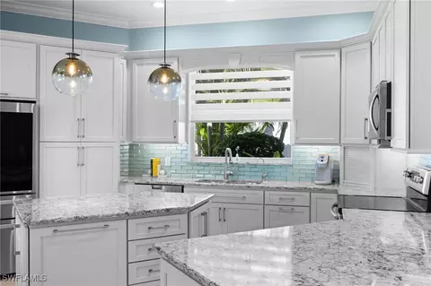 Kitchen - 20196 Markward Xing, Estero, FL 33928 photo 3 of 4