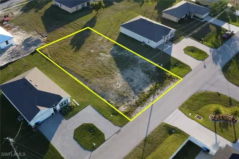 720 NE Van Loon Ln, Cape Coral, FL 33909