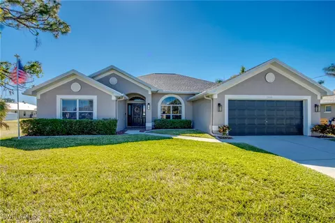 1818 SW 28th Ter, Cape Coral, FL 33914