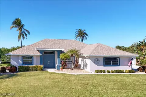 2185 Club House Rd, North Fort Myers, FL 33917