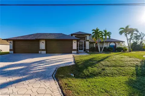 408 SE 13th Ter, Cape Coral, FL 33990
