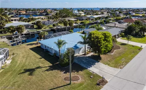 2541 SE 21st Ave, Cape Coral, FL 33904