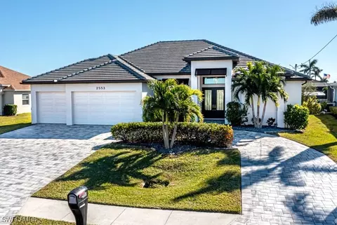 2553 Surfside Blvd, Cape Coral, FL 33914