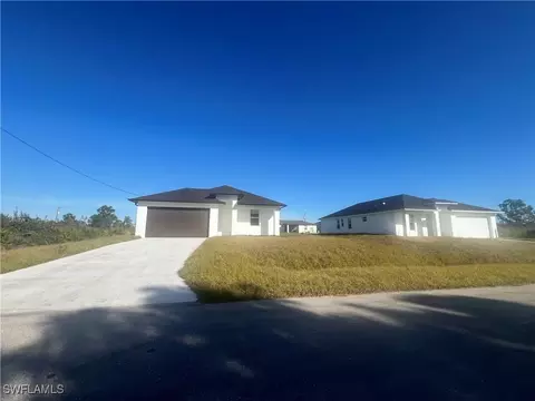2812 54th St W, Lehigh Acres, FL 33971