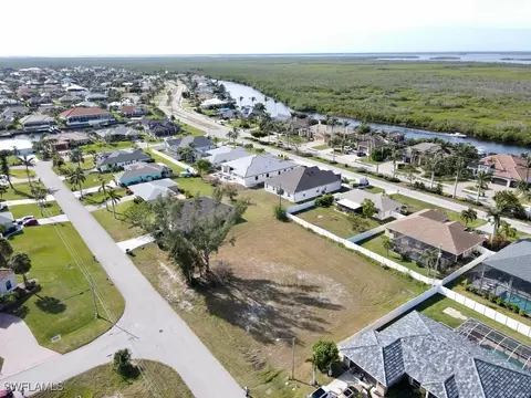 3534 SW 29th Ave, Cape Coral, FL 33914