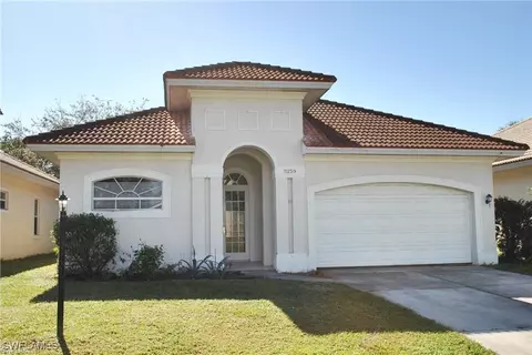 11259 La Coruna Ln, Bonita Springs, FL 34135