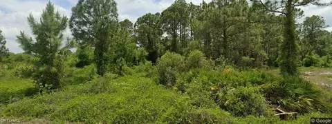 1805 W 18th St, Lehigh Acres, FL 33972