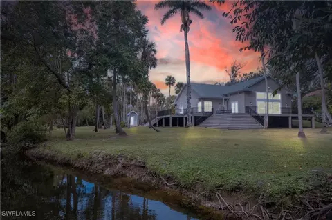 5261 Melaluca Dr, Fort Myers, FL 33905