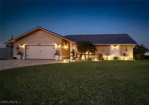 4809 SW Santa Barbara Ct, Cape Coral, FL 33914