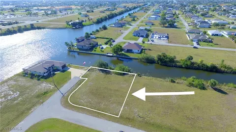 900 NW 12th Ave, Cape Coral, FL 33993