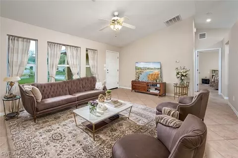 305 SE 22nd St, Cape Coral, FL 33990