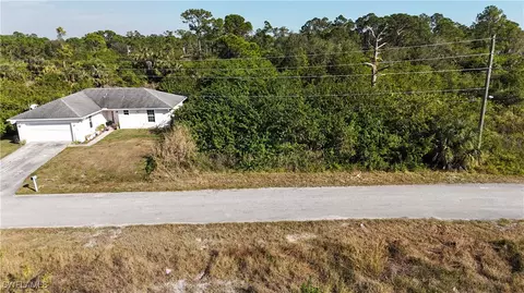 669 Hawthorne Ave S, Lehigh Acres, FL 33974