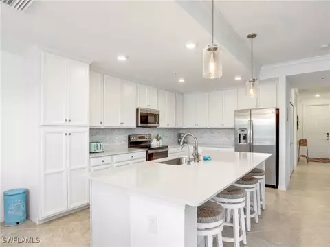 9584 Trevi Ct #5213, Naples, FL 34113