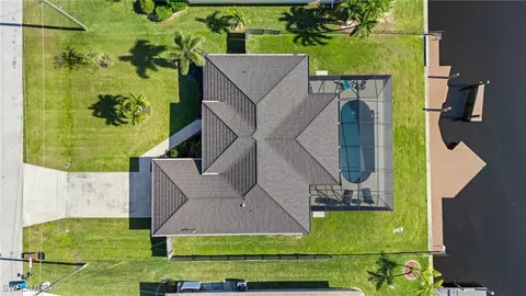 1724 SW 44th St, Cape Coral, FL 33914