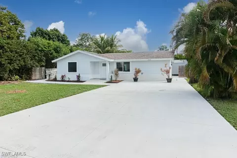 27225 Belle Rio Dr, Bonita Springs, FL 34135