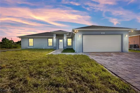 2601 43rd St W, Lehigh Acres, FL 33971