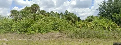 861 Milwaukee Blvd, Lehigh Acres, FL 33974