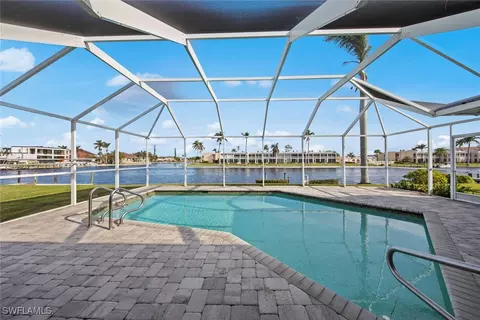 1905 SE 44th St, Cape Coral, FL 33904