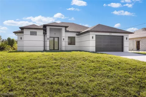 2511 13th St SW, Lehigh Acres, FL 33976