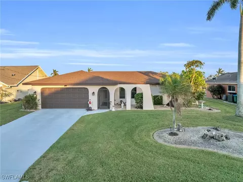 2641 SE 19th Pl, Cape Coral, FL 33904
