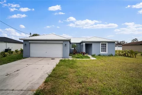 519 Upstate Ave S, Lehigh Acres, FL 33974