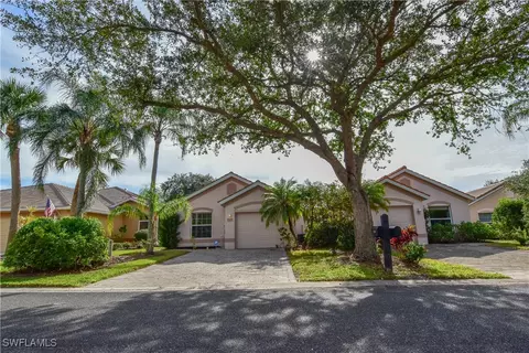 2248 Carnaby Ct, Lehigh Acres, FL 33973