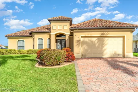 933 SW 51st Ter, Cape Coral, FL 33914