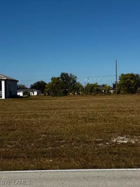 1715 Tropicana Pkwy W, Cape Coral, FL 33993