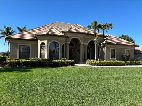 11967 Prince Charles Ct, Cape Coral, FL 33991