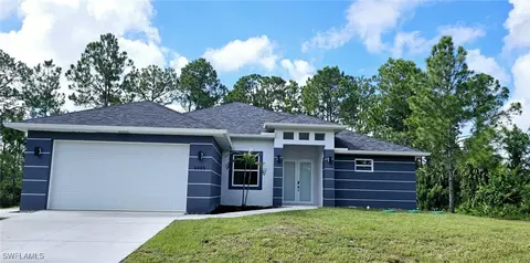 3005 33rd St W, Lehigh Acres, FL 33971
