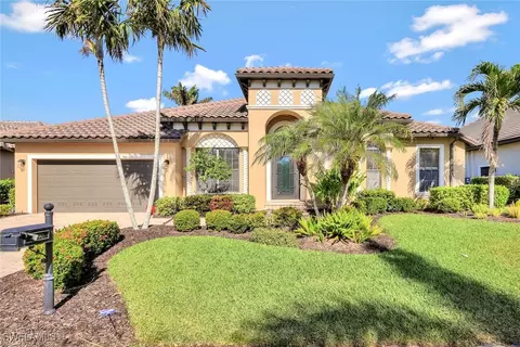 8790 Tropical Ct, Fort Myers, FL 33908