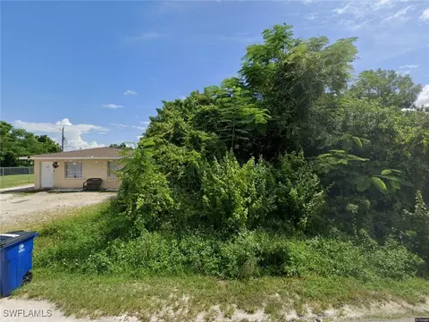 5539 3rd Ave, Fort Myers, FL 33907