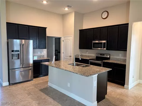 1500 NW 37th Ave, Cape Coral, FL 33993
