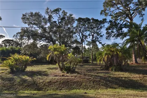 2321 Case Ln, North Fort Myers, FL 33917