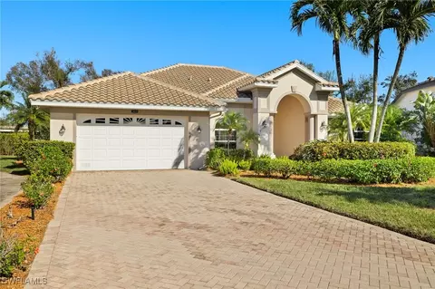 9504 Mariners Cove Ln, Fort Myers, FL 33919