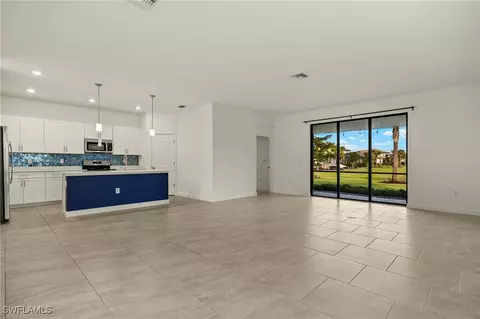 20035 Hartford Blvd, Estero, FL 33928 photo 6
