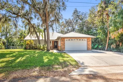 495 4th Ave, Labelle, FL 33935 photo 3
