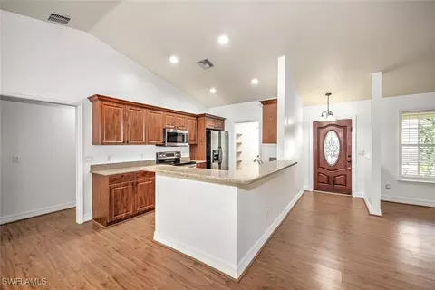 495 4th Ave, Labelle, FL 33935 photo 4