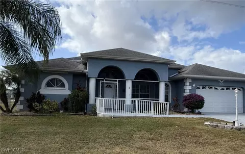 405 Mckinley Ave, Lehigh Acres, FL 33972