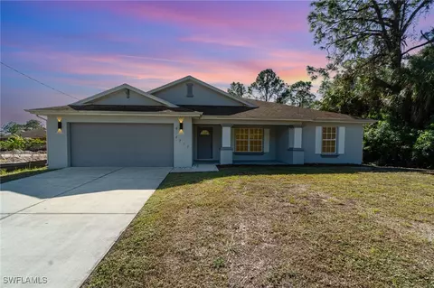 2715 26th St W, Lehigh Acres, FL 33971