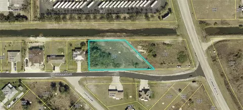 2300 Hawalaska St, Lehigh Acres, FL 33973