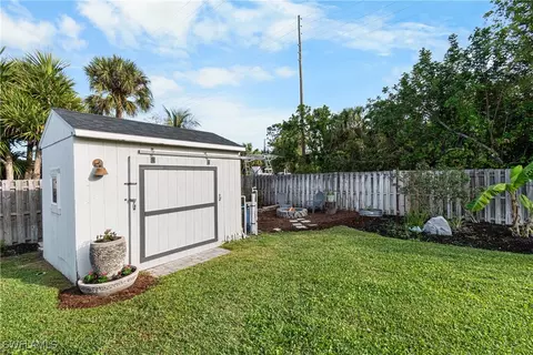 20781 Pine Tree Ln, Estero, FL 33928 photo 36
