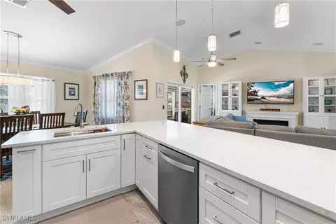 20781 Pine Tree Ln, Estero, FL 33928 photo 14