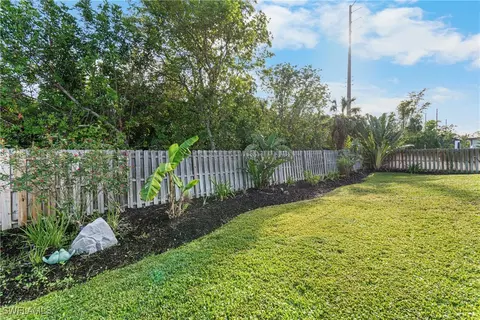 20781 Pine Tree Ln, Estero, FL 33928 photo 33